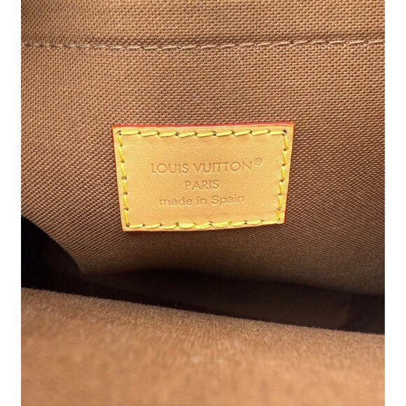 Louis Vuitton Soho MM Monogram Backpack - Picture 8 of 11